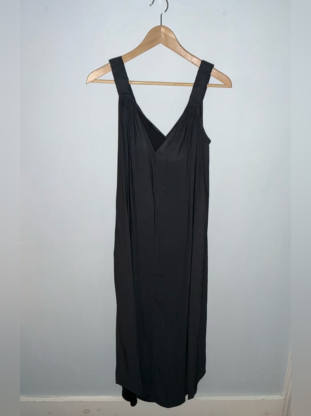 Smythe Slate-Black Sleeveless V-Neck Midi Dress